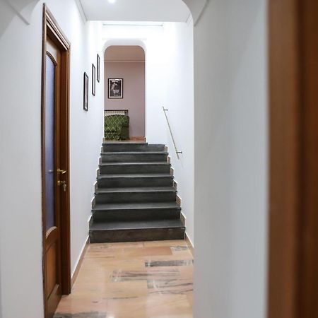 Modern Apartment At Piazza Del Gesu' By Wonderful Italy 나폴리 외부 사진