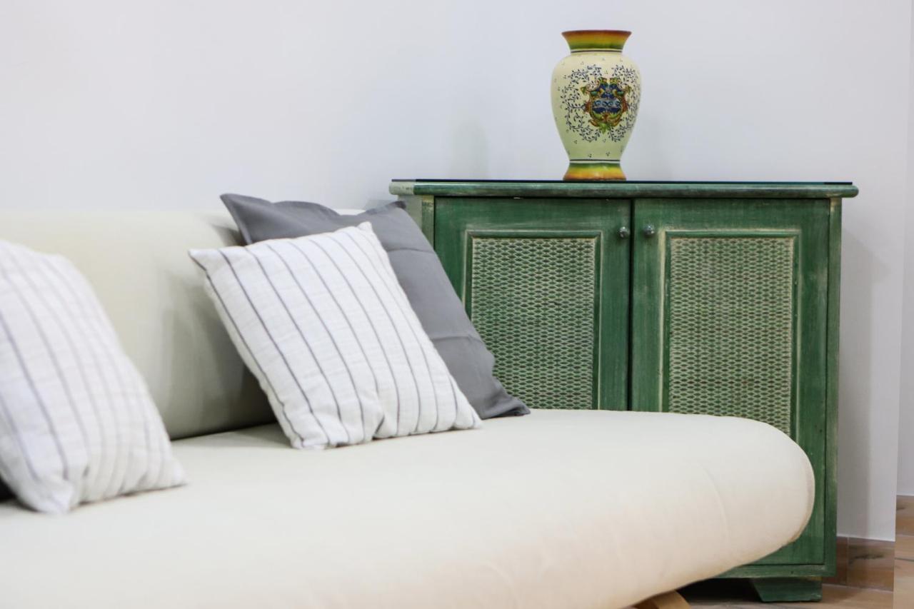 Modern Apartment At Piazza Del Gesu' By Wonderful Italy 나폴리 외부 사진